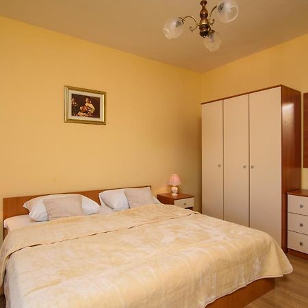 Apartmen Karmen 2 Trogir Exterior foto