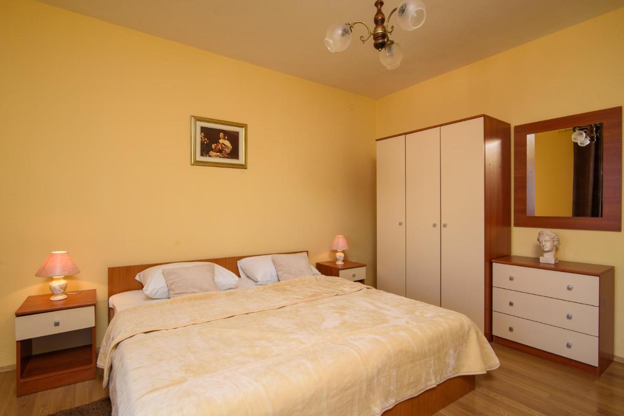 Apartmen Karmen 2 Trogir Exterior foto