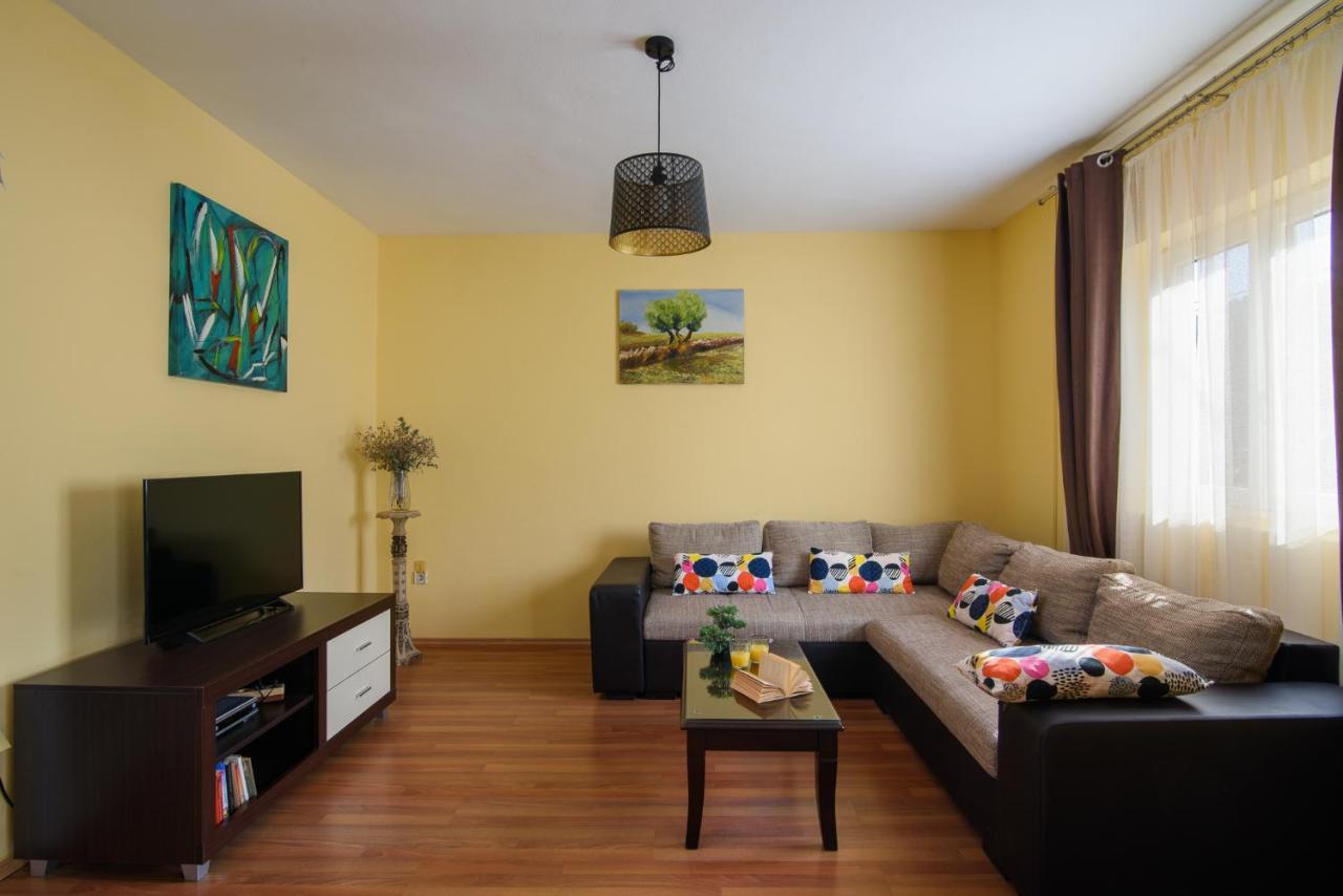 Apartmen Karmen 2 Trogir Exterior foto
