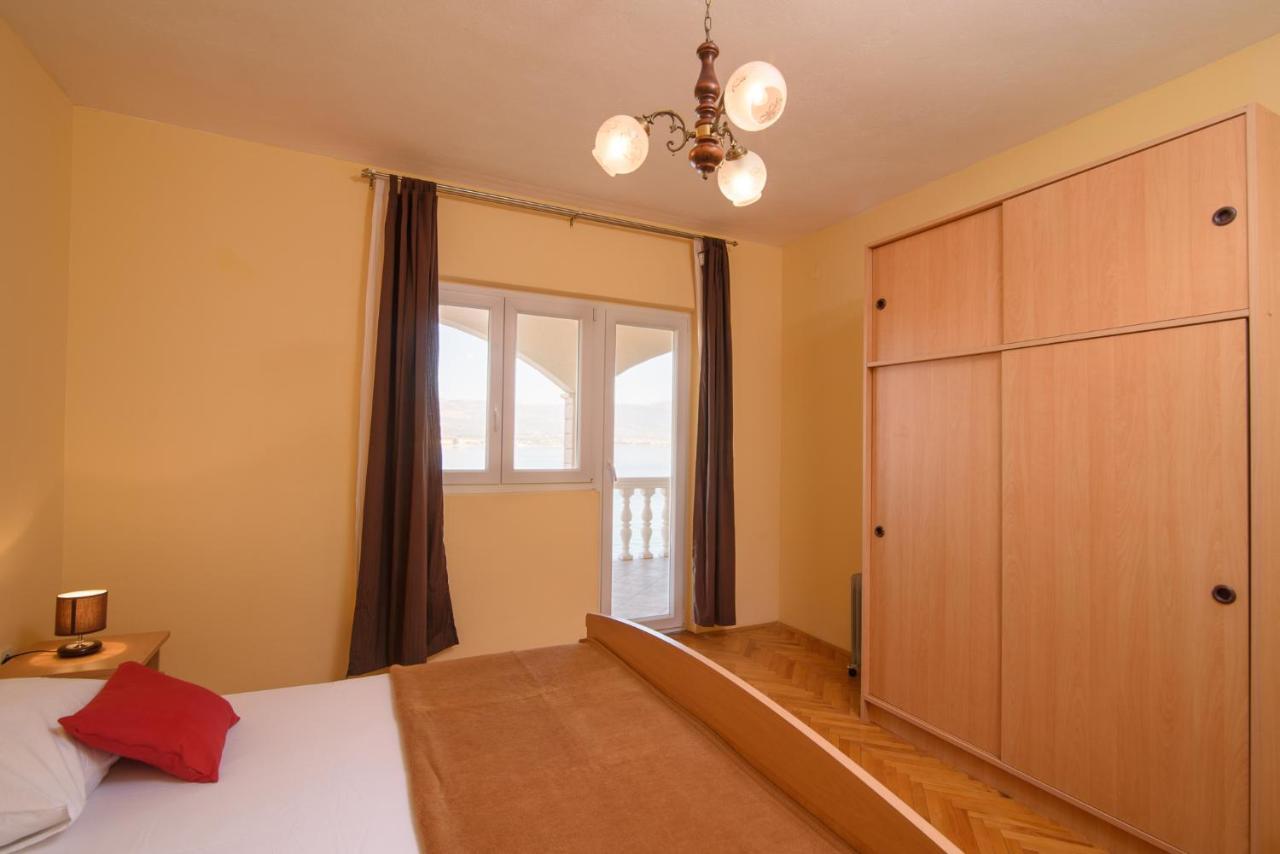 Apartmen Karmen 2 Trogir Exterior foto