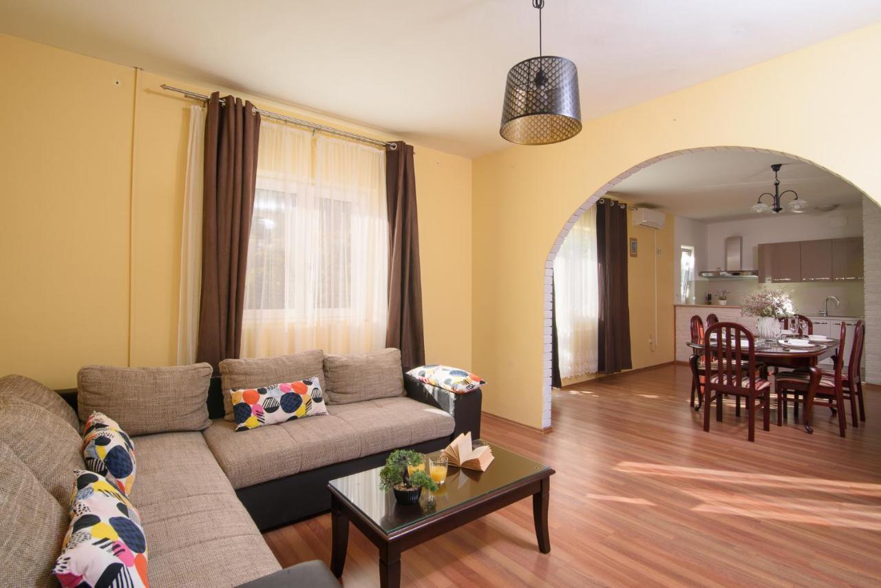 Apartmen Karmen 2 Trogir Exterior foto